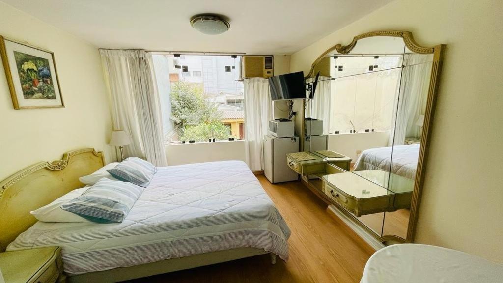 Villas Del Sol Bed & Breakfast Lima Bagian luar foto