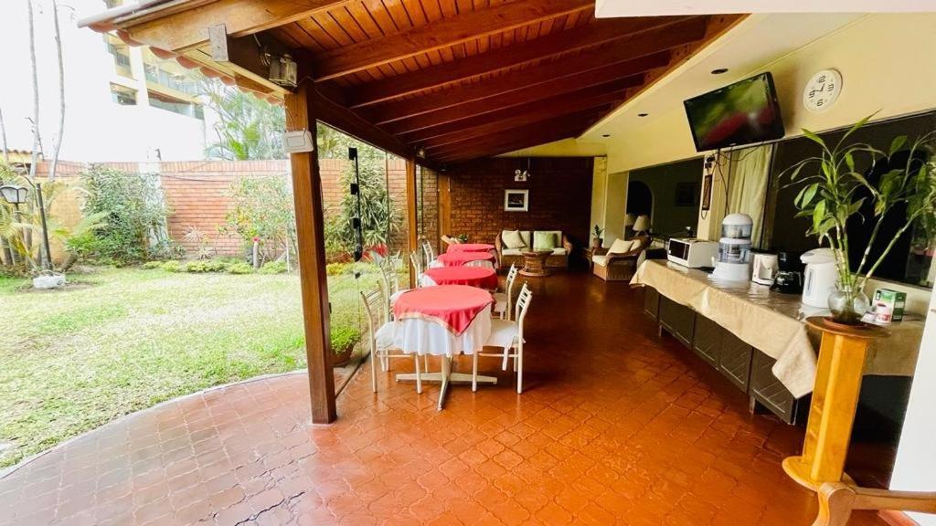 Villas Del Sol Bed & Breakfast Lima Bagian luar foto